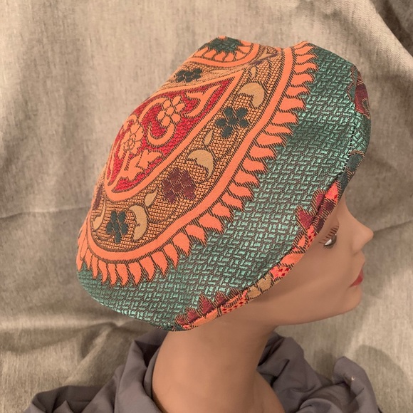 Reversible Hat and Matching Reversible mask. - Picture 1 of 6